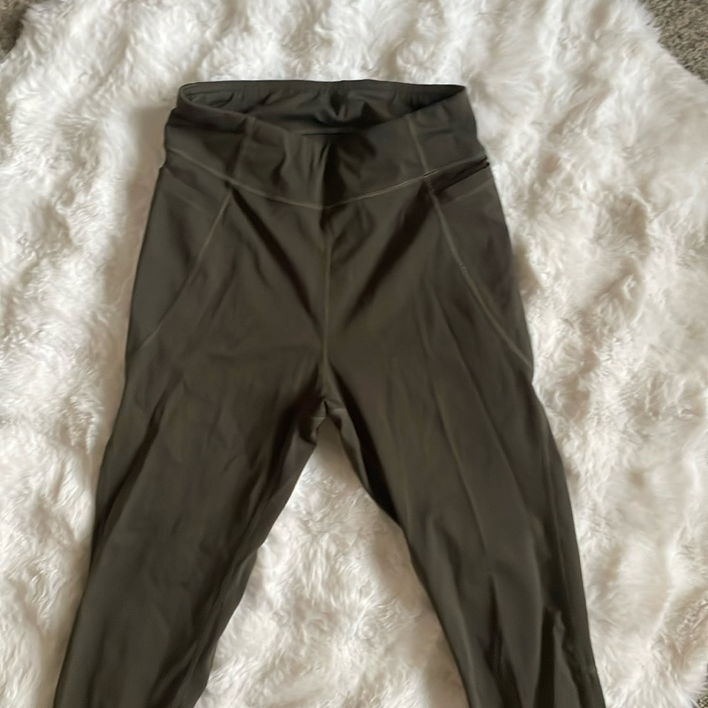 Women’s Army Green Leggings